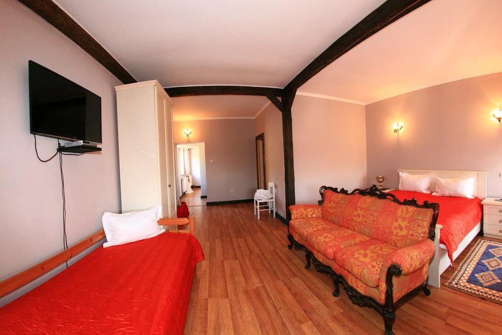 Castelul Lupilor Chimindia Ruang foto